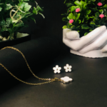 Clover White locket set - Image 4