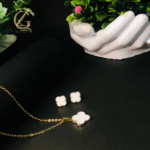 Clover White locket set - Image 8