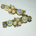 Stylish Gold Tone Flower Hairpins - Image 5