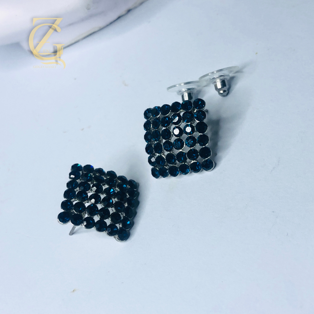 268 dark blue rhinestone cluster stud earrings - Image 1