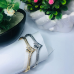 V shaped bracelet - Image 5