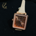 Women unique square dail watch - Image 6