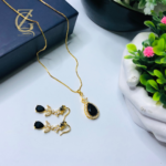 Emerald Teardrop Jewelry Set - Image 9