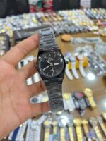 Wokai men's stainless steel wristwatch for everyday wear