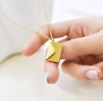 Affordable love locket for gift